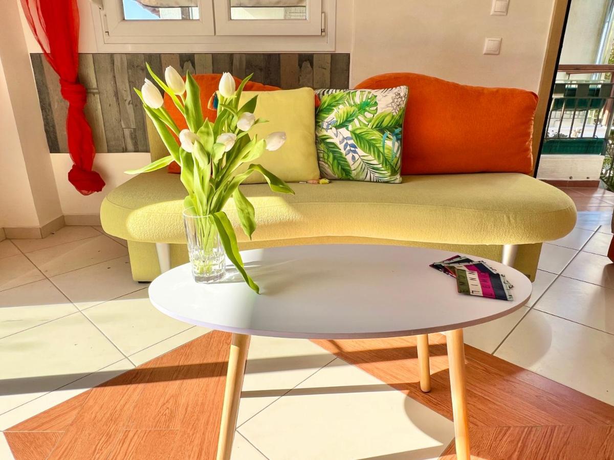 Sea Side Malibu Villa Nikiti  Bagian luar foto