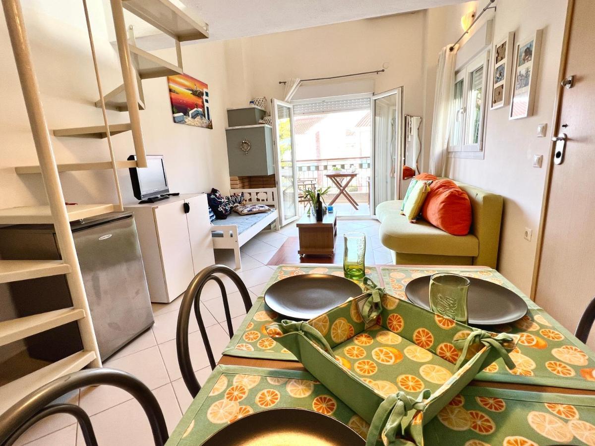 Sea Side Malibu Villa Nikiti  Bagian luar foto