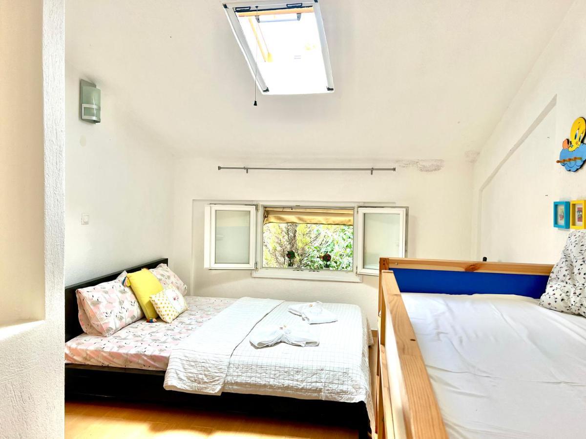 Sea Side Malibu Villa Nikiti  Bagian luar foto